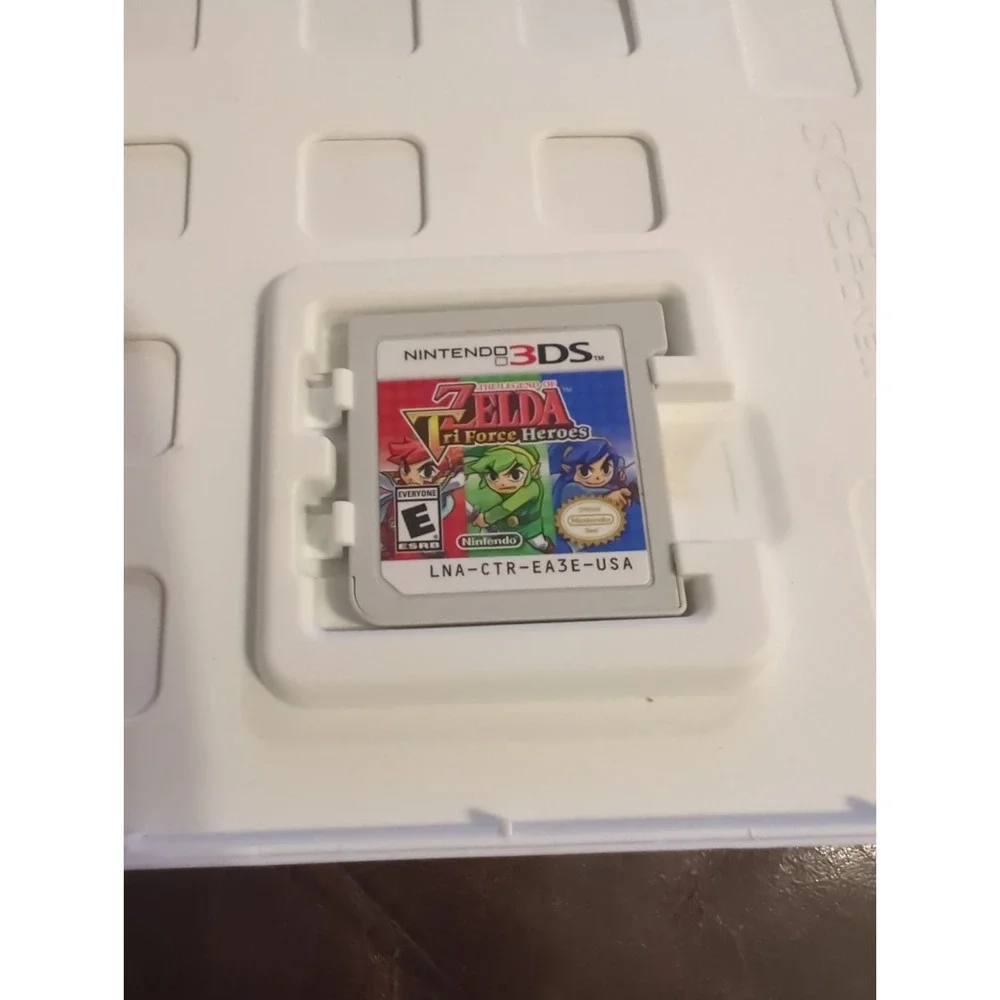 The Legend Of Zelda: TriForce Heroes Nintendo 3DS 2015 with Case